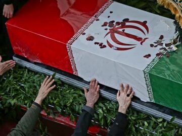 لحظه شهادت پلیس یگان ویژه با سلاح تروریستهای موساد