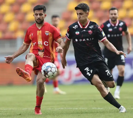 باخت سنگین 3 بر صفر پرسپولیس مقابل فولاد