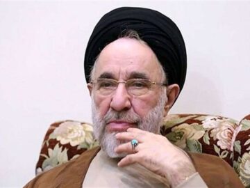 خروج سید محمد خاتمی از کشور تکذیب شد