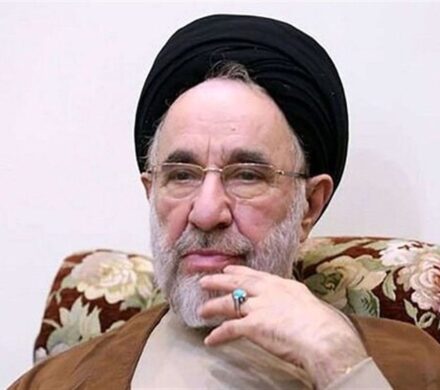 خروج سید محمد خاتمی از کشور تکذیب شد