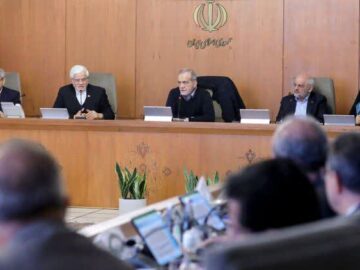دولت: انتخاب آیتالله سید مجتبی خامنهای مرحلهای نوین از حکمرانی را رقم خواهد زد