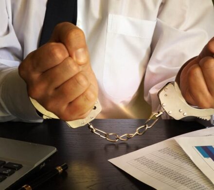 کلاهبرداری ۱۷۱ میلیاردی از بانک؛ متهم پیش از فرار از کشور دستگیر شد